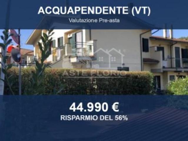 Immobile in asta di 136 m, box auto in vendita a Acquapendente
