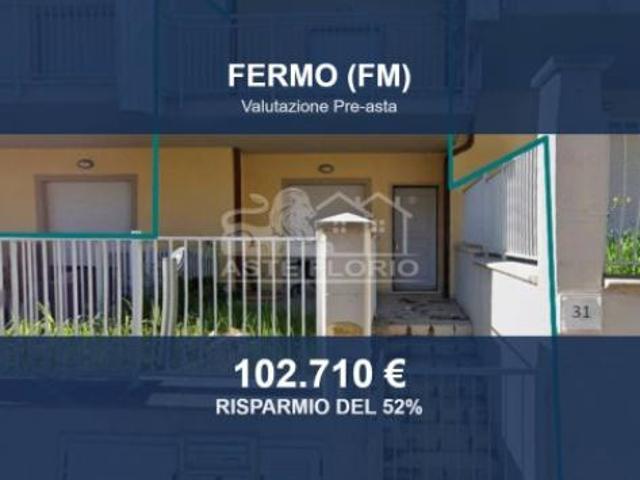 Immobile in asta di 138 m con più di 5 locali e box auto in vendita a Fermo