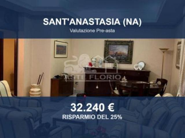 Immobile in asta di 139 m con più di 5 locali e box auto in vendita a Sant'Anastasia