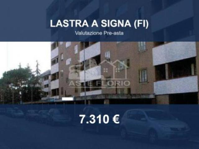 Immobile in asta di 13 m in vendita a Lastra a Signa