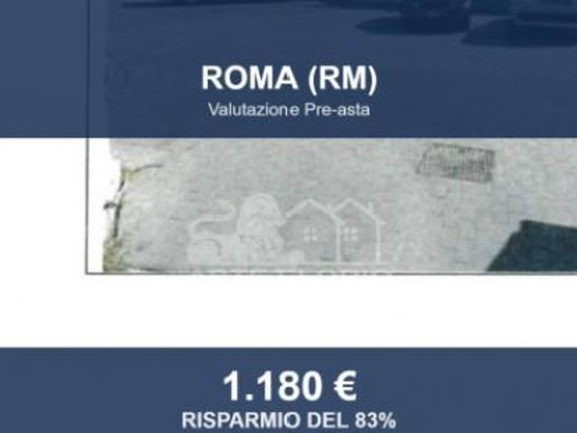 Immobile in asta di 13 m in vendita a Roma