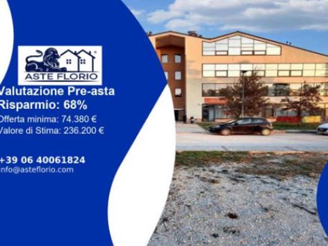 Immobile in asta di 240 m con più di 5 locali in vendita a Gubbio