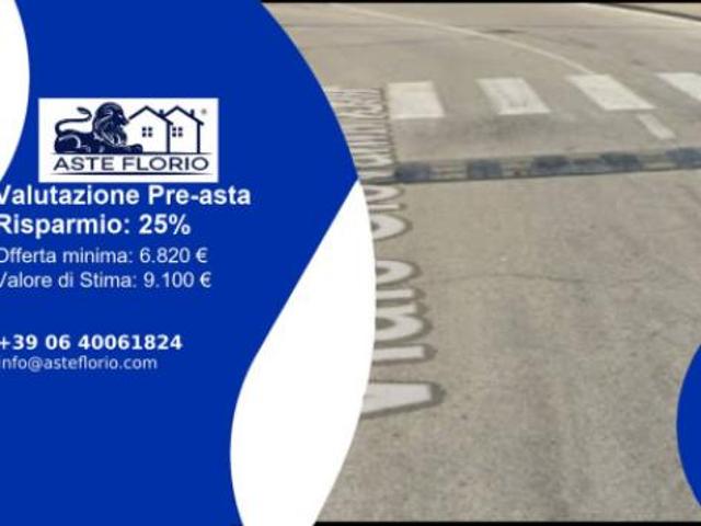 Immobile in asta di 24 m, box auto in vendita a Recanati