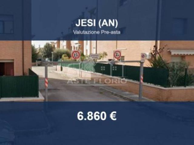 Immobile in asta di 24 m in vendita a Jesi