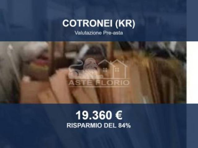 Immobile in asta di 252 m in vendita a Cotronei