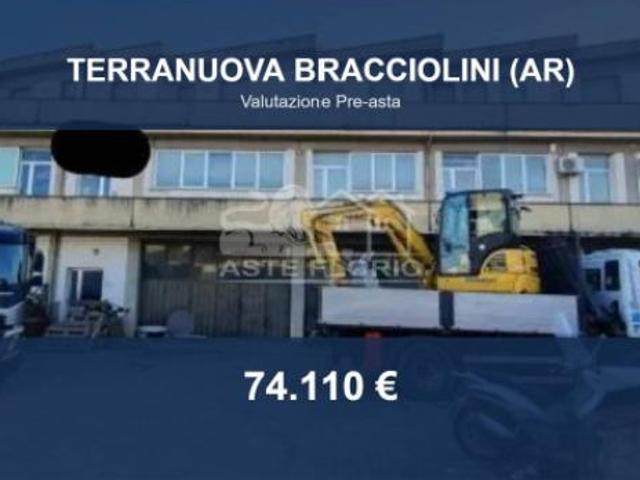 Immobile in asta di 256 m con più di 5 locali in vendita a Terranuova Bracciolini