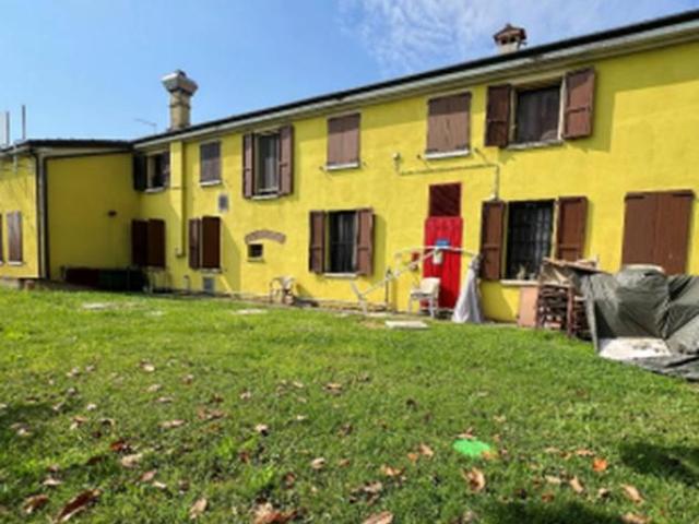 Immobile in asta di 260 m in vendita a Mantova