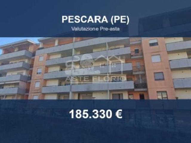 Immobile in asta di 261 m con più di 5 locali in vendita a Pescara