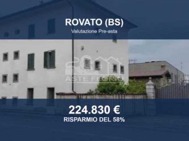 Immobile in asta di 261 m con più di 5 locali in vendita a Rovato
