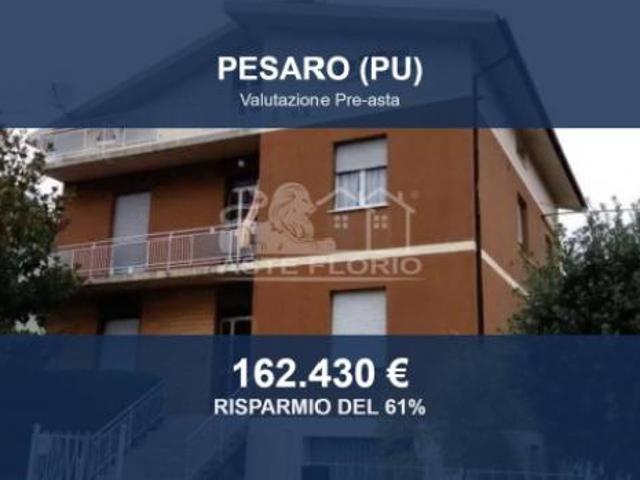 Immobile in asta di 262 m con più di 5 locali e box auto in vendita a Pesaro