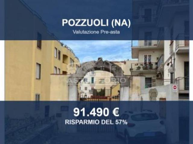 Immobile in asta di 264 m in vendita a Pozzuoli