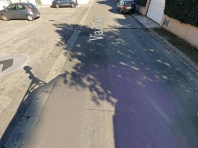 Immobile in asta di 268 m, box auto in vendita a Santa Croce sull'Arno