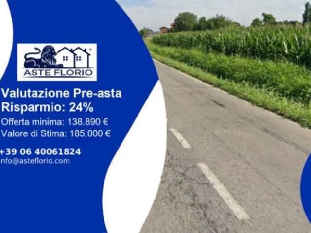 Immobile in asta di 27000 m in vendita a Capergnanica