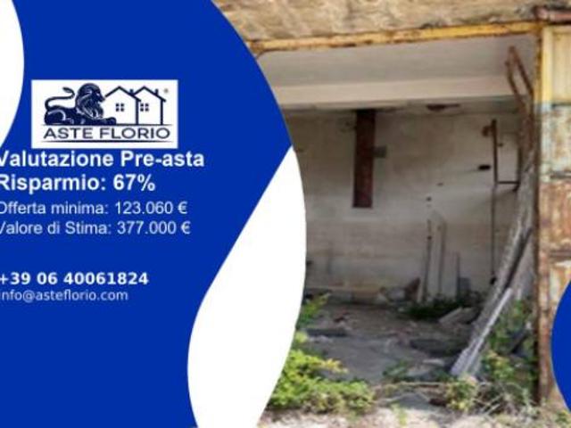 Immobile in asta di 275 m in vendita a Gioia Tauro
