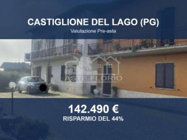 Immobile in asta di 280 m con più di 5 locali e box auto in vendita a Castiglione del Lago
