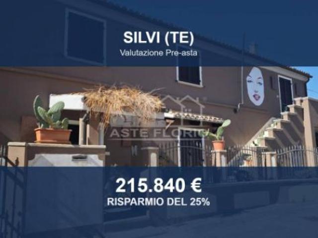 Immobile in asta di 280 m con più di 5 locali in vendita a Silvi