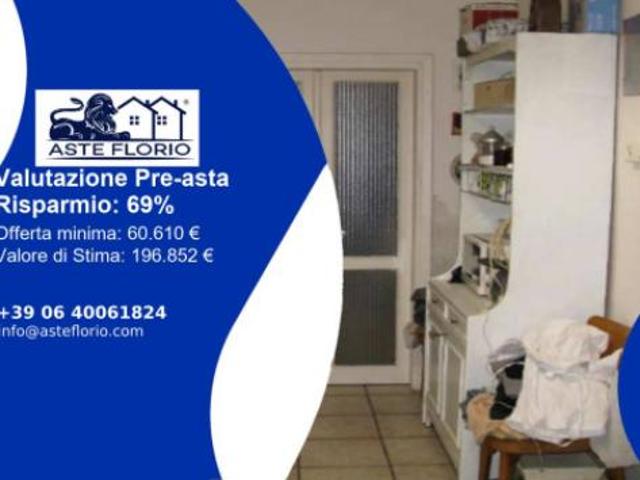 Immobile in asta di 282 m, box auto in vendita a Frassineto Po