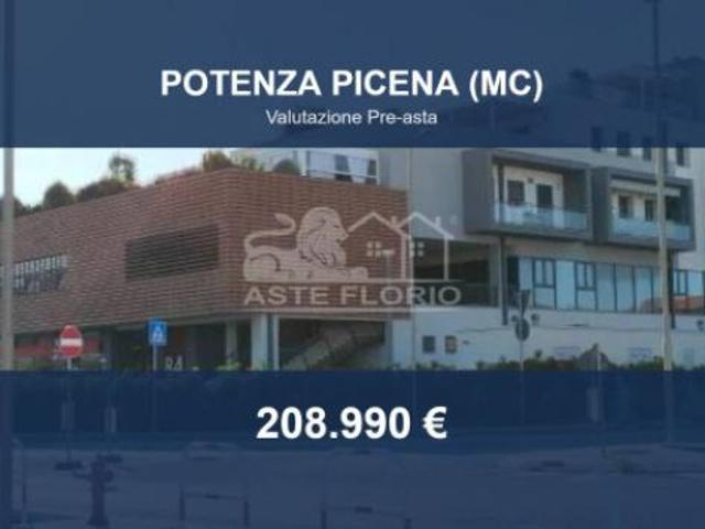 Immobile in asta di 285 m in vendita a Potenza Picena