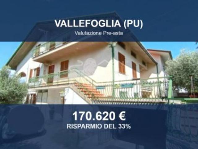 Immobile in asta di 296 m, box auto in vendita a Vallefoglia