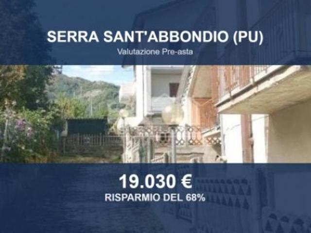 Immobile in asta di 203 m con più di 5 locali e box auto in vendita a Serra Sant'Abbondio