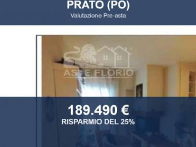 Immobile in asta di 200 m con più di 5 locali e box auto in vendita a Prato