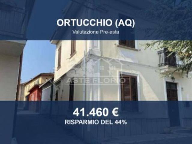 Immobile in asta di 200 m con più di 5 locali in vendita a Ortucchio