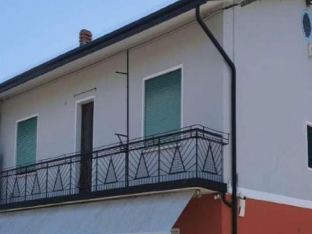 Immobile in asta di 200 m in vendita a Megliadino San Vitale