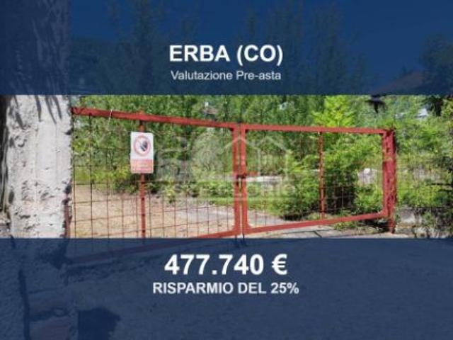 Immobile in asta di 2020 m in vendita a Erba