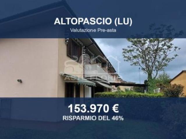 Immobile in asta di 202 m con più di 5 locali in vendita a Altopascio