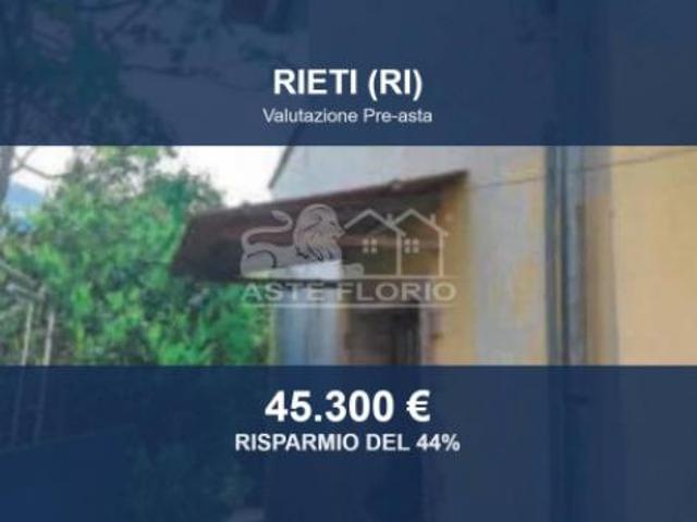 Immobile in asta di 202 m con più di 5 locali in vendita a Rieti