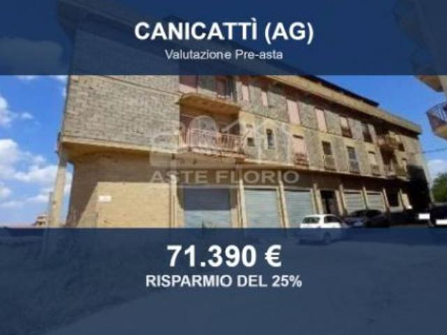 Immobile in asta di 207 m con più di 5 locali in vendita a Canicattì