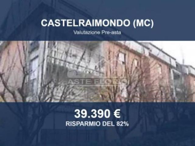 Immobile in asta di 205 m, box auto in vendita a Castelraimondo