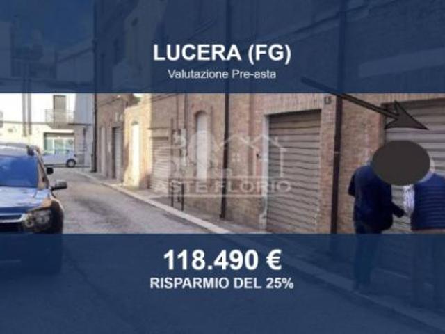 Immobile in asta di 211 m con più di 5 locali e box auto in vendita a Lucera
