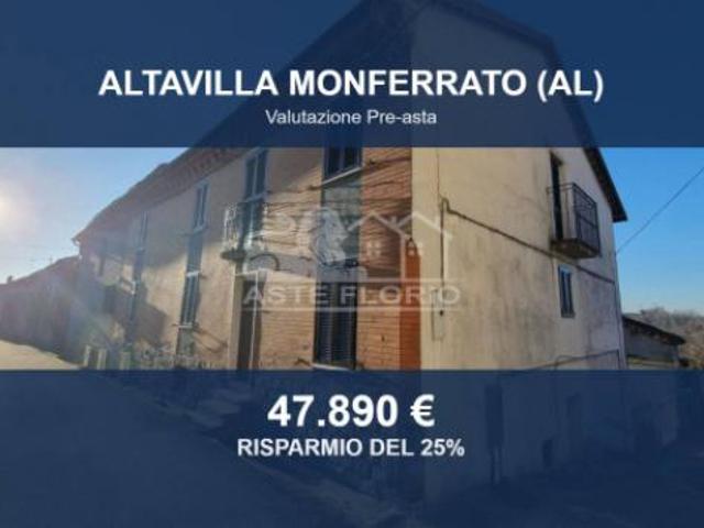 Immobile in asta di 211 m con più di 5 locali in vendita a Altavilla Monferrato