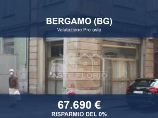 Immobile in asta di 211 m in vendita a Bergamo