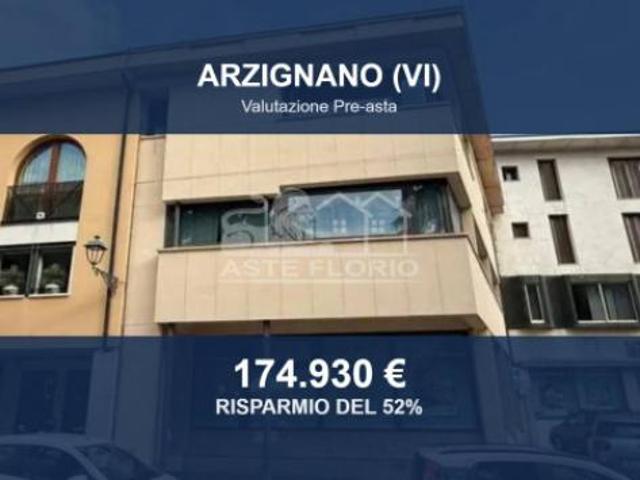Immobile in asta di 212 m, box auto in vendita a Arzignano