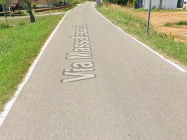 Immobile in asta di 217 m, box auto in vendita a Ferrara