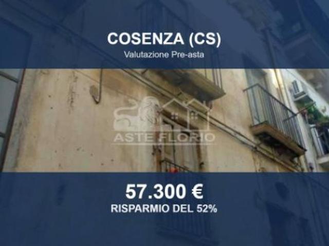 Immobile in asta di 214 m con più di 5 locali in vendita a Cosenza