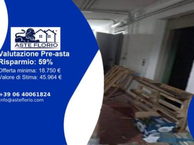 Immobile in asta di 215 m con più di 5 locali in vendita a Arezzo