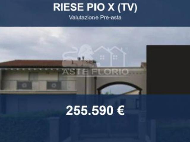 Immobile in asta di 216 m con più di 5 locali in vendita a Riese Pio X