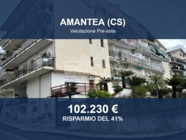 Immobile in asta di 218 m con più di 5 locali in vendita a Amantea
