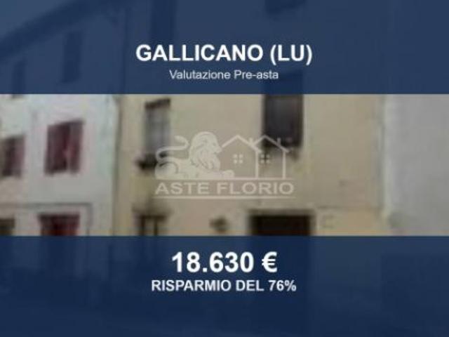Immobile in asta di 218 m con più di 5 locali in vendita a Gallicano