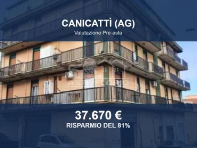 Immobile in asta di 223 m, box auto in vendita a Canicattì