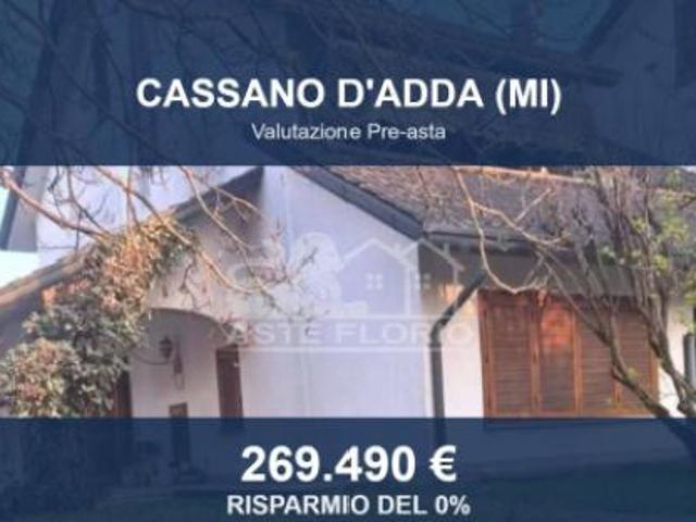 Immobile in asta di 222 m con più di 5 locali e box auto in vendita a Cassano d'Adda