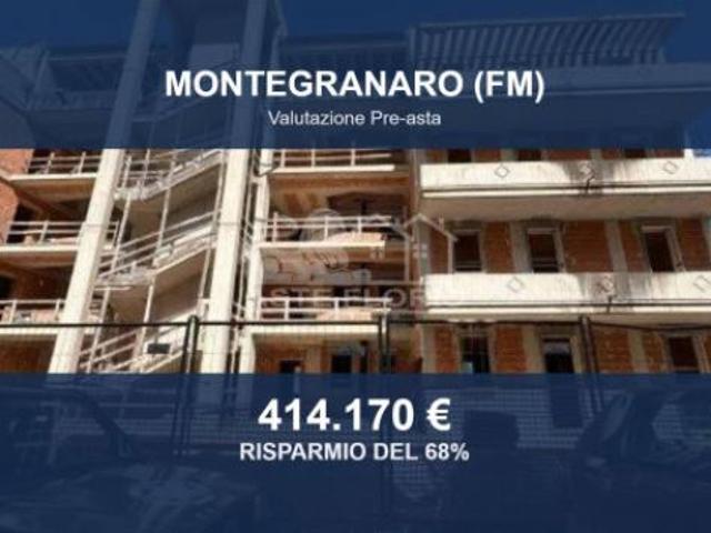 Immobile in asta di 2230 m, box auto in vendita a Montegranaro