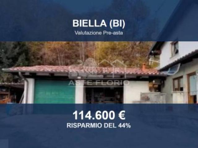 Immobile in asta di 227 m, box auto doppio in vendita a Biella