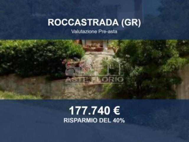 Immobile in asta di 224 m con più di 5 locali e box auto in vendita a Roccastrada