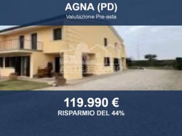 Immobile in asta di 226 m, box auto in vendita a Agna