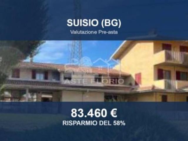 Immobile in asta di 226 m con più di 5 locali in vendita a Suisio
