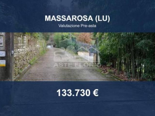Immobile in asta di 228 m con più di 5 locali in vendita a Massarosa